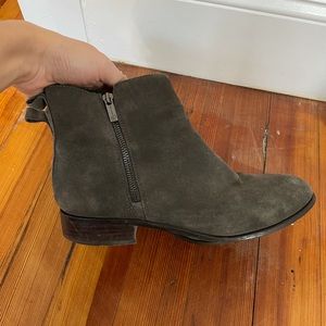 JESSICA SIMPSON BOOTIES